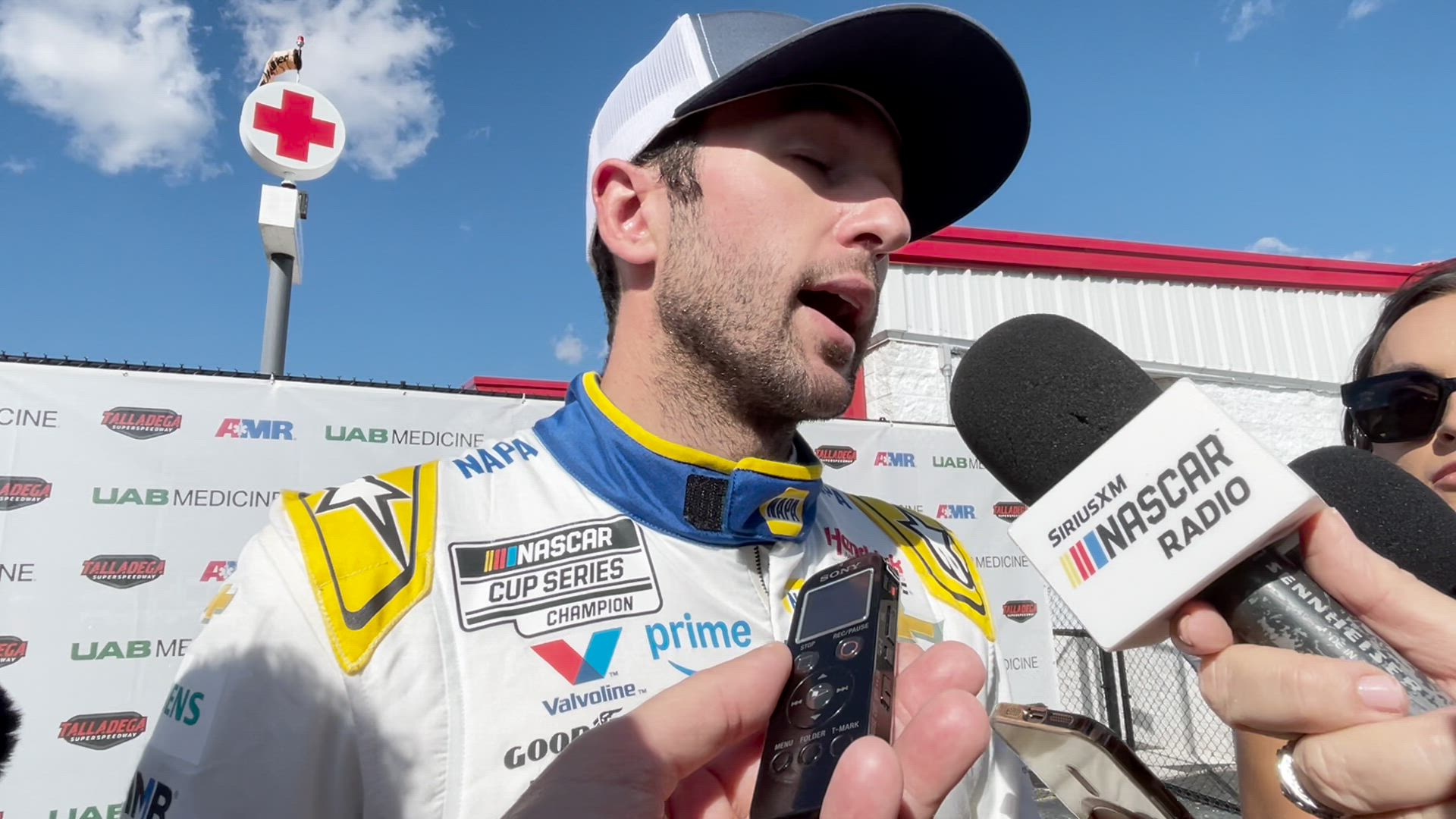 Video thumbnail for Chase Elliott Had Nowhere to Go in Talladega Crash