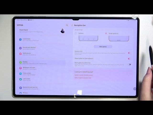 Video thumbnail for How to Set Navigation Gestures in SAMSUNG Galaxy Tab S8 Ultra – Gesture Navigation Feature