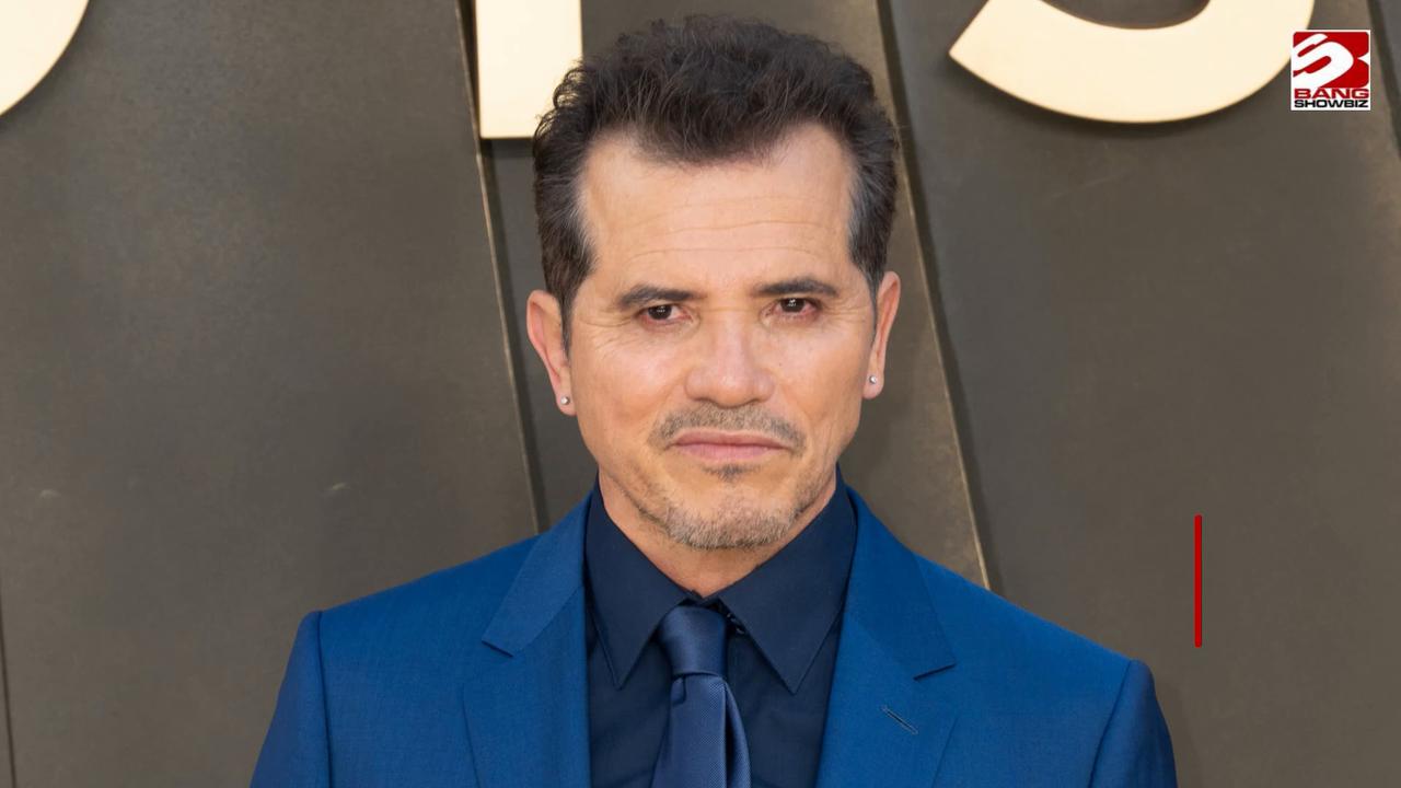 Video thumbnail for The Odyssey star John Leguizamo used method acting techniques to portray a blind character