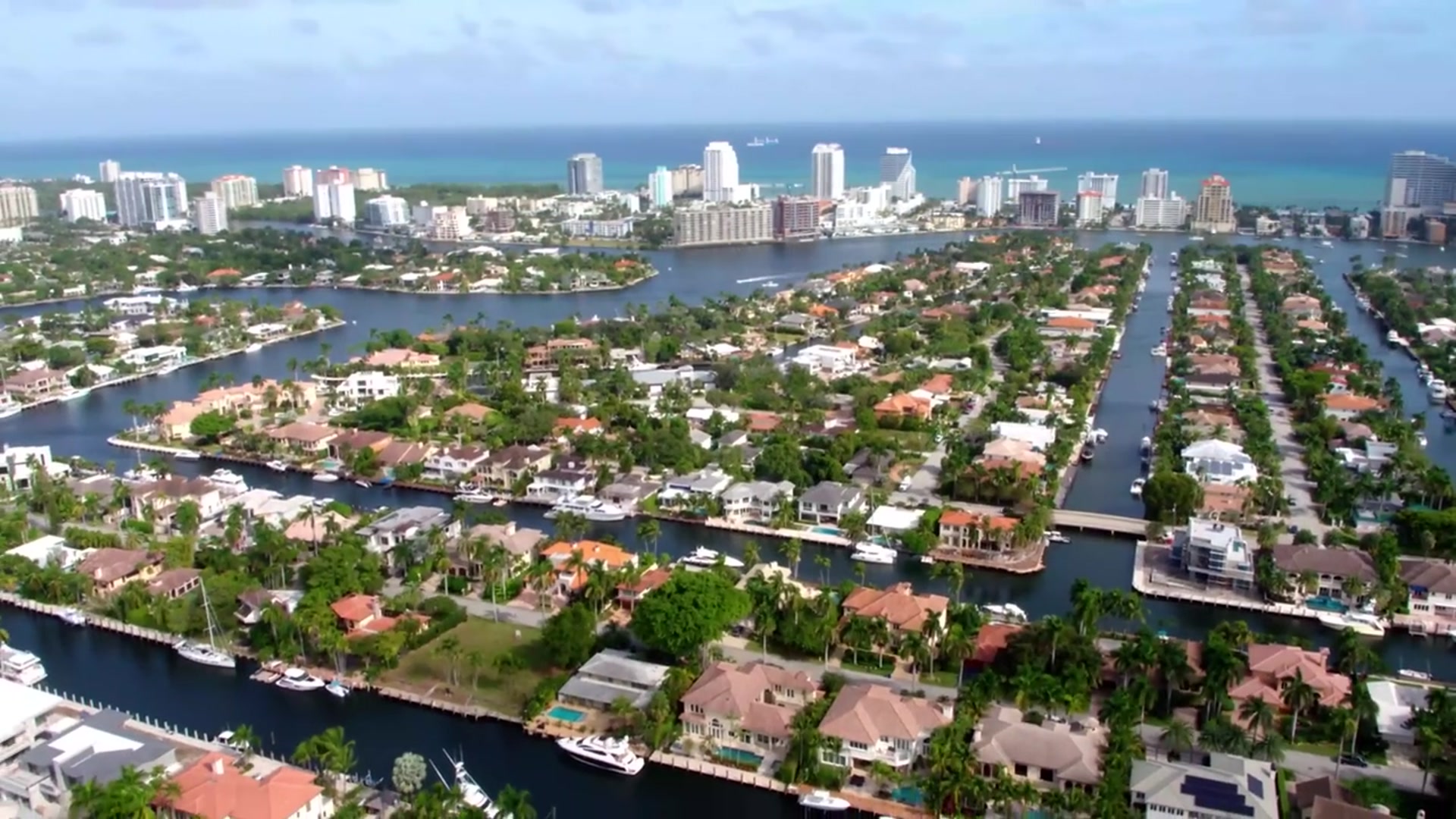 'Video thumbnail for 10 Cheapest Places in Florida to Live Buy a Home. (nice places)'