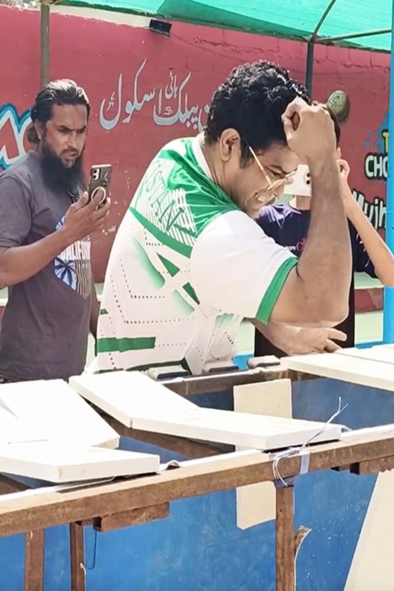 Video thumbnail for Most marble slabs broken with the elbow in one minute  70 by Muhammad Rashid