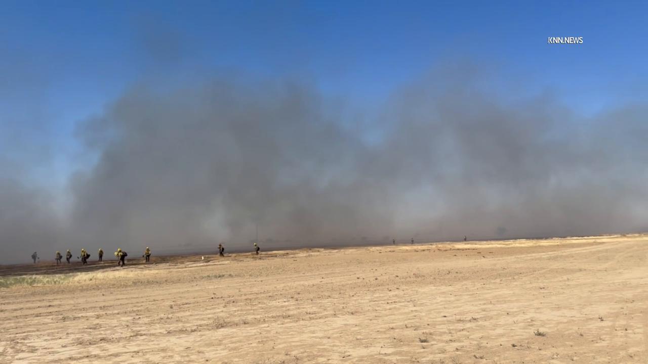 Video thumbnail for US, Los Angeles: Lancaster Grand Fire Part 2.