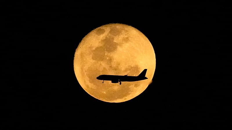 Video thumbnail for Russian Space Forum: South Africa shares spatial ambitions and aims for the moon