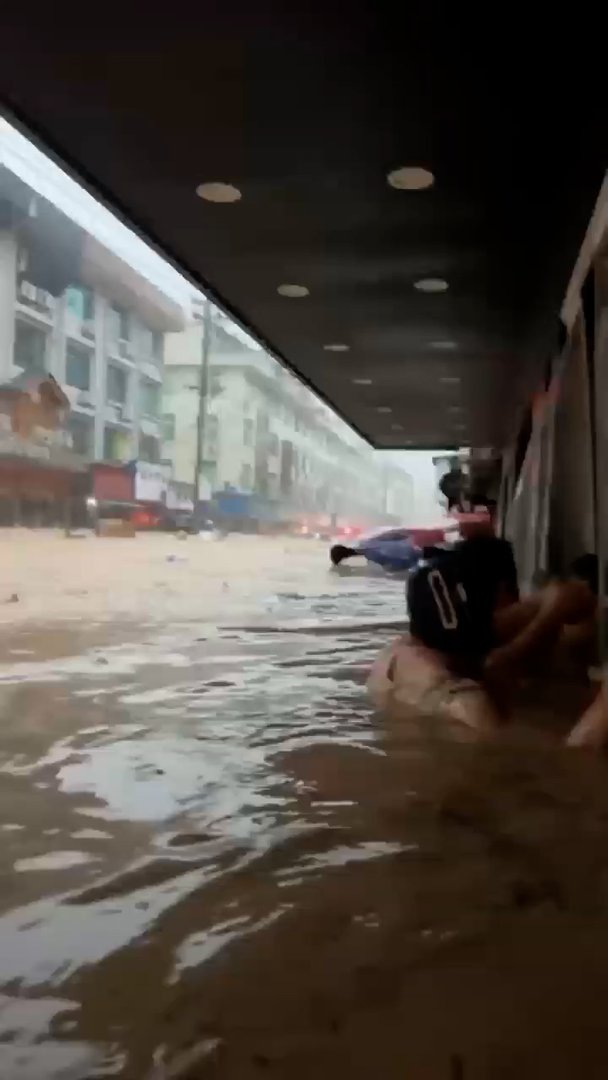 Video thumbnail for Torrential rain floods part of China’s Zhejiang and Fujian