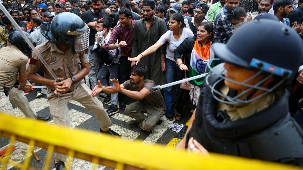 Video thumbnail for India's Cockroach protests vow to continue despite police crackdown