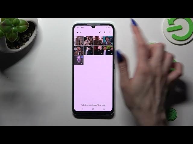 Video thumbnail for How to Select and Delete Multiple Photos At Once In Gallery in VIVO IQOO U5X