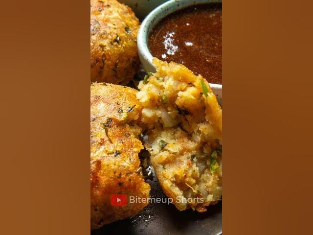 Video thumbnail for 10 Diwali food item you must try out in India #shorts #diwali