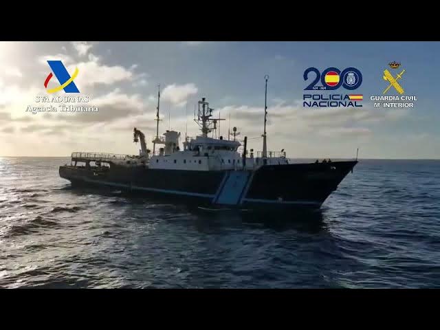 'Video thumbnail for Narcos burn boat with millions of euros of cocaine'