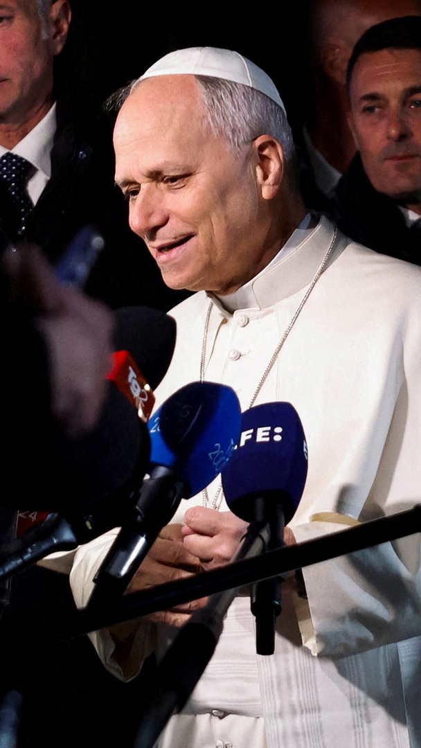 Video thumbnail for Pope Leo urges Trump to end war on Iran