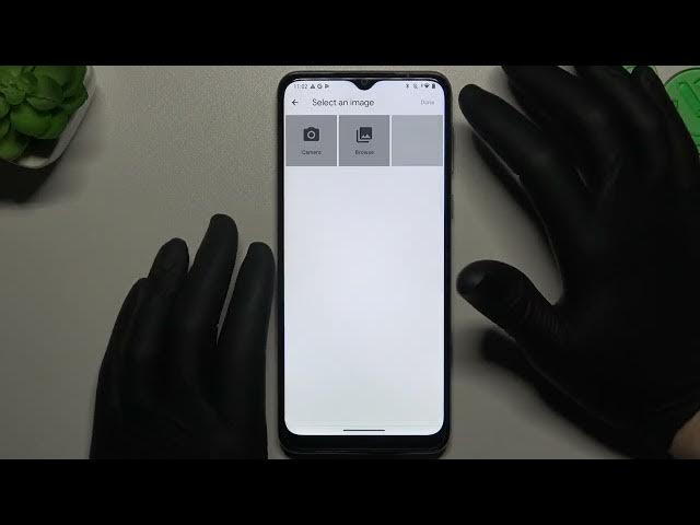 Video thumbnail for How to Reverse Image Search in Motorola Moto E13 - Google Image Search