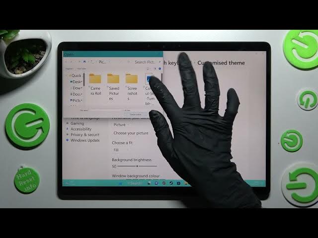 Video thumbnail for MICROSOFT SURFACE PRO X - How To Change & Customize Keyboard Theme