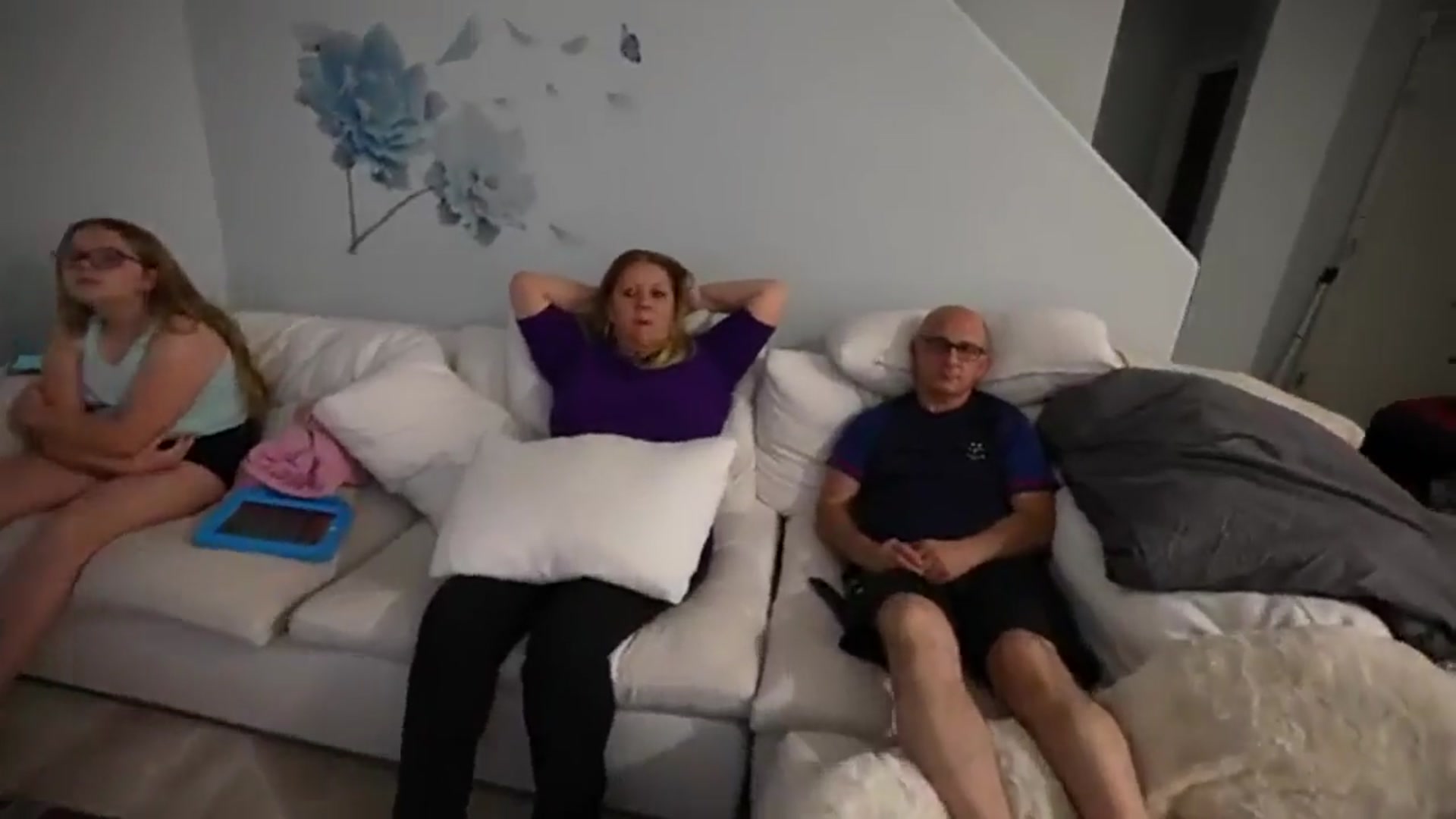 'Video thumbnail for frenchiefries: i surprised my parents with a dream bedroom makeover!'