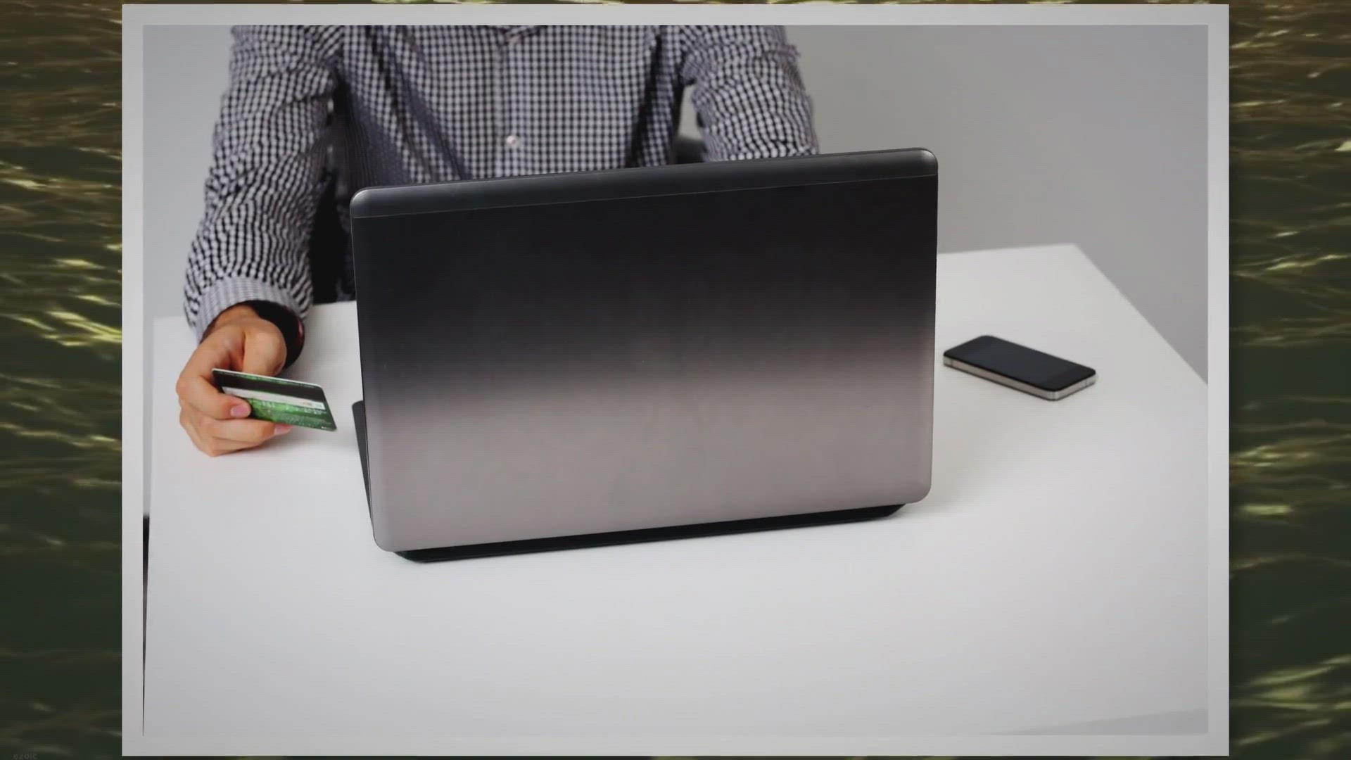 Video thumbnail for Breaking Free: Embracing a Plastic-Free Lifestyle and Creating a Sustainable Future