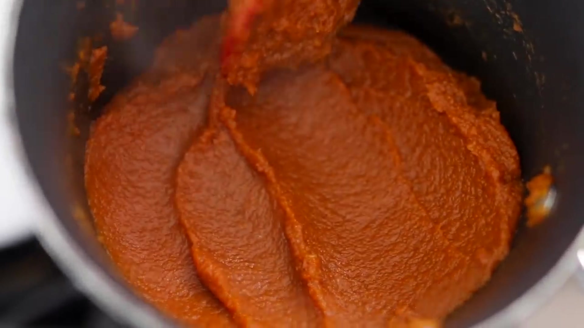 Video thumbnail for Pumpkin Spice Everything  🎃 The Best Pumpkin Spice Latte    iHeartFall Ep 14   MissLizHeart(720P HD)