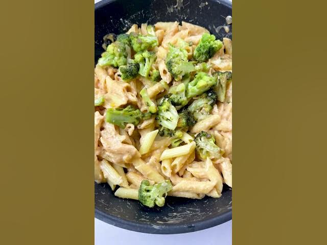 Video thumbnail for Creamy Broccoli Cheese Pasta | Easy One-Pot Vegetarian Meal