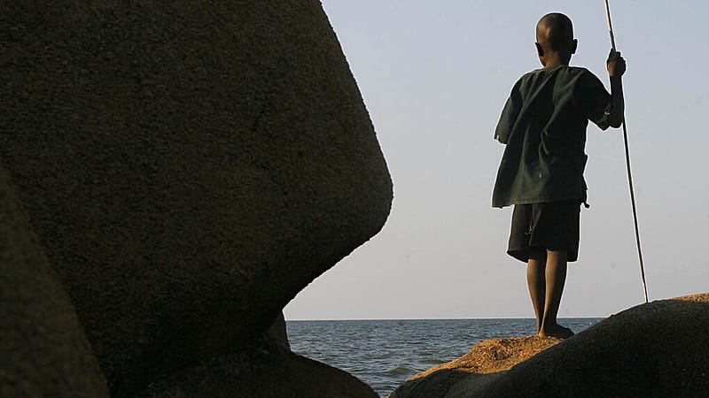 Video thumbnail for Plastic pollution threatens Lake Malawi’s unique fish