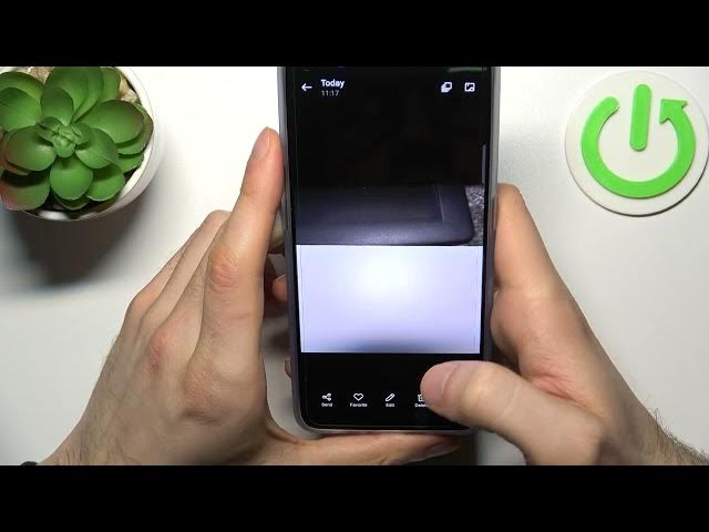 Video thumbnail for OPPO Find X5 Lite - How To Burst Shot