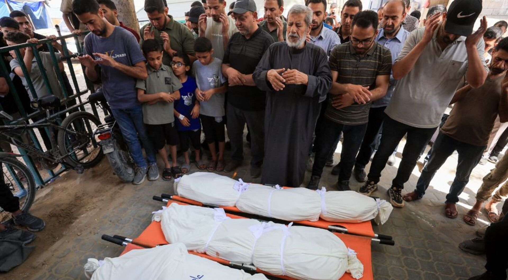 Video thumbnail for Overnight Israeli strikes kill 11 Palestinians, including family of five in Gaza