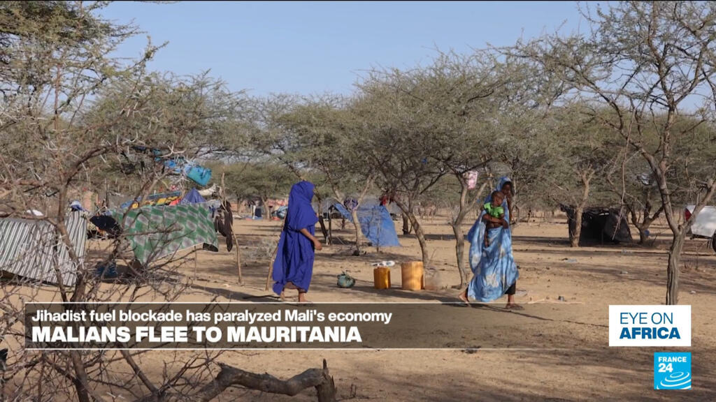 Video thumbnail for Malians flee to Mauritania amid fuel blockade