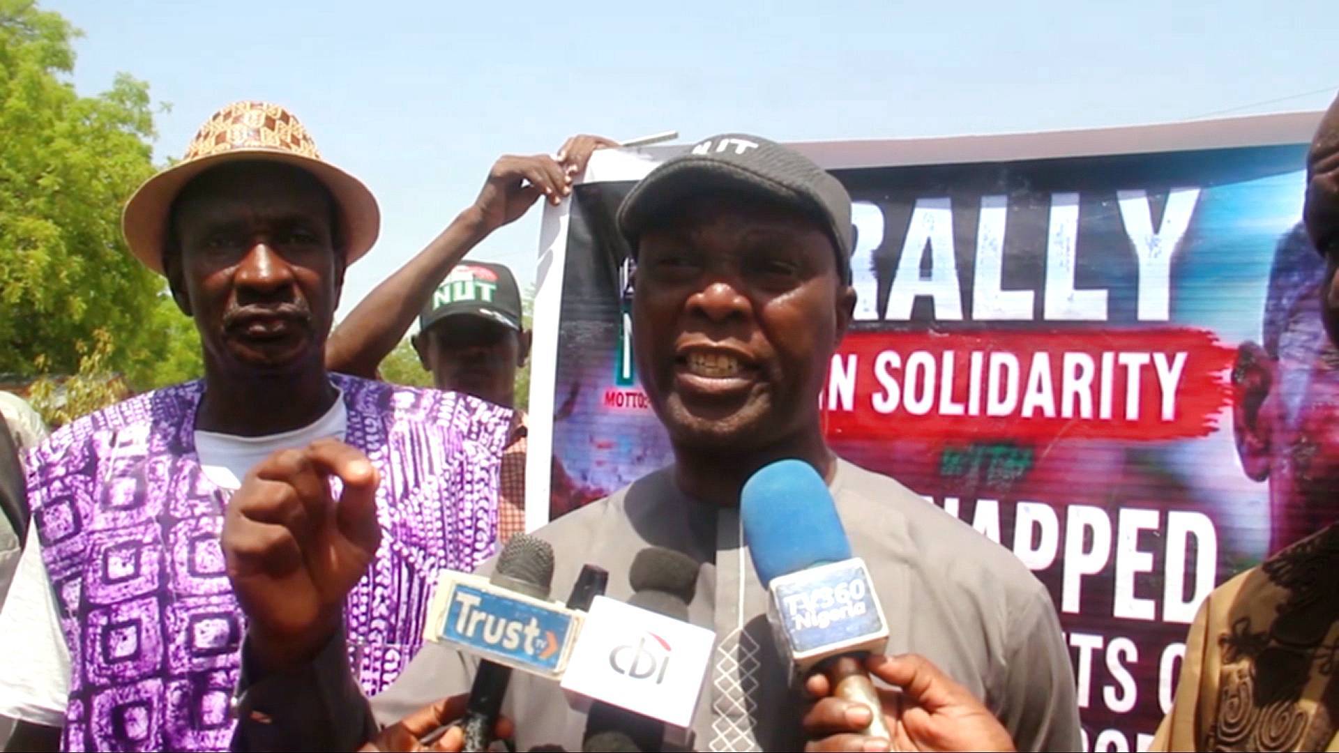 Video thumbnail for Teachers in northern Nigeria protest over abduction of 42 schoolchildren in Borno State