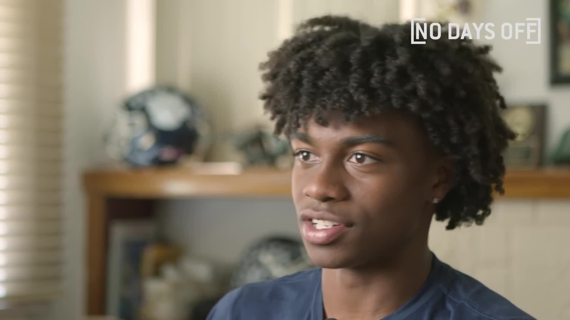 'Video thumbnail for 18-Year-Old STAR Ceyair Wright Plays Football At USC & LeBron's Son In SPACE JAM!'