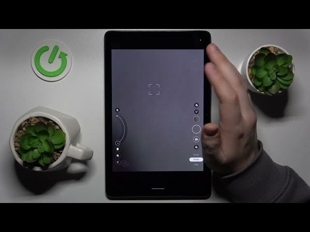 Video thumbnail for How to Manually Change the Camera Brightness on a NOKIA T21