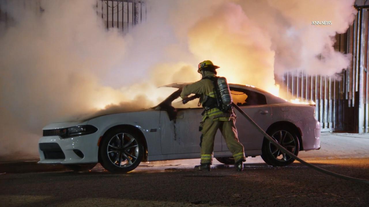 Video thumbnail for US, Los Angeles: Downtown Los Angeles Auto Fire.