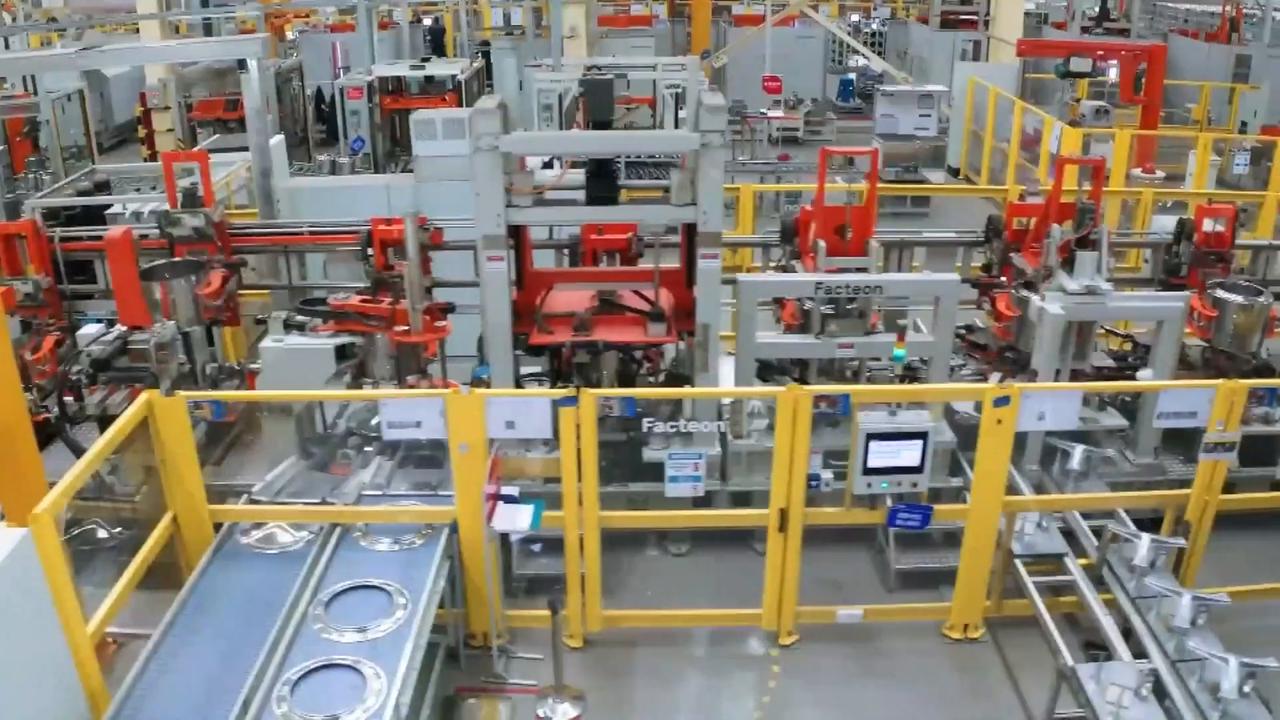 Video thumbnail for China: China evolves from "world's factory" to "world's market" as imports surge.
