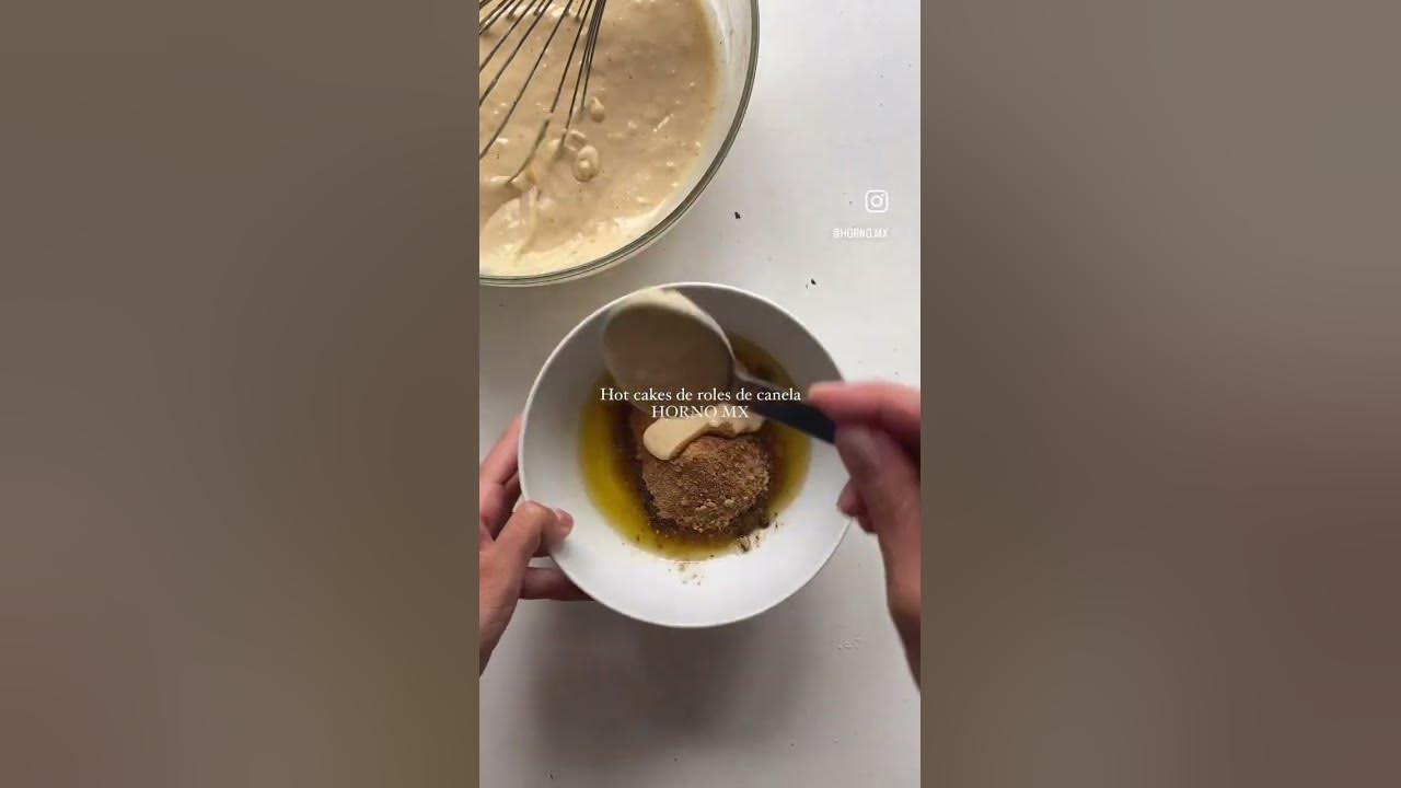 Video thumbnail for Receta de hot cakes de roles de canela Horno MX #cinnamonrolls #rolesdecanela #hotcakes #shorts