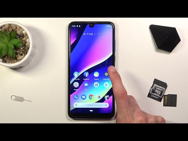 Video thumbnail for How to Insert SIM & SD Card in WIKO View 3 – Cards Installation