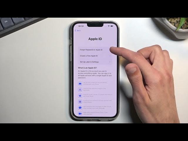 Video thumbnail for How to Set Up iPhone 14 Plus