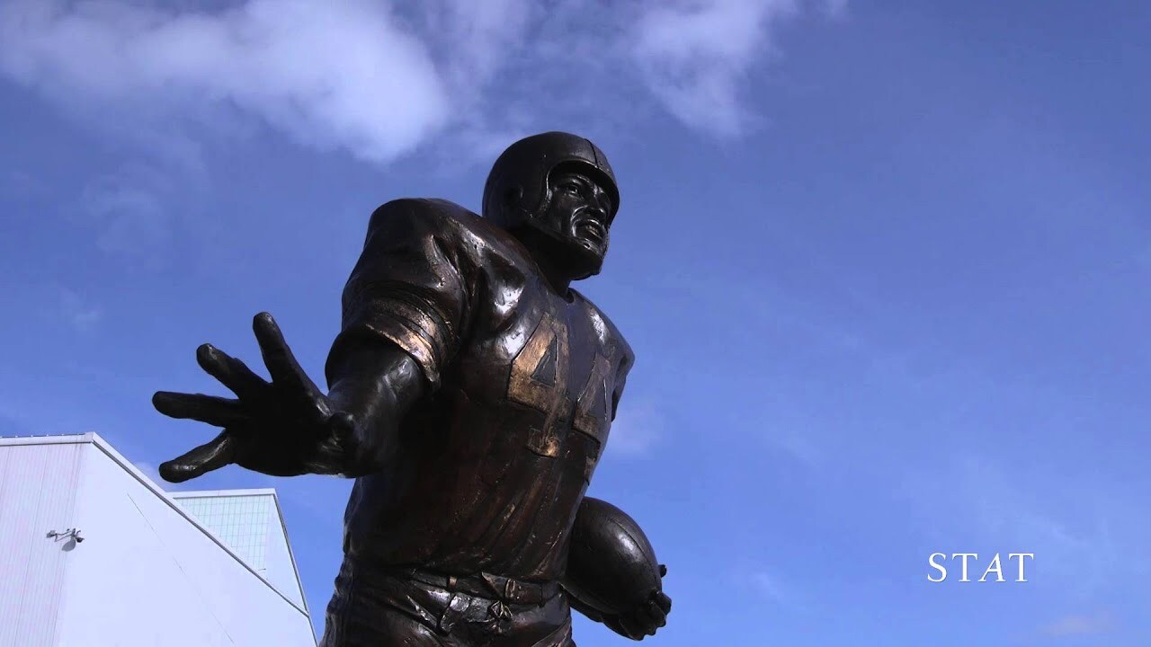 Video thumbnail for High Impact: A Quarterback's Struggle With Concussions