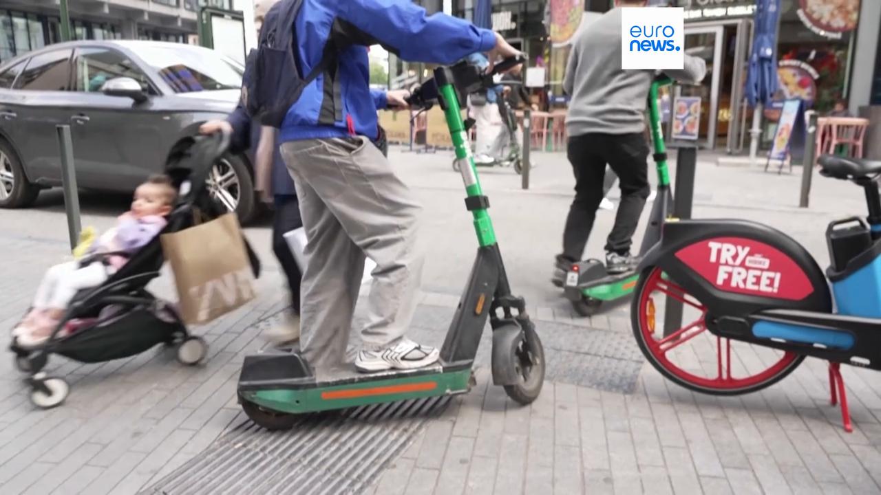 Video thumbnail for Athens cracks down on e-scooters as Europe sounds safety alarm