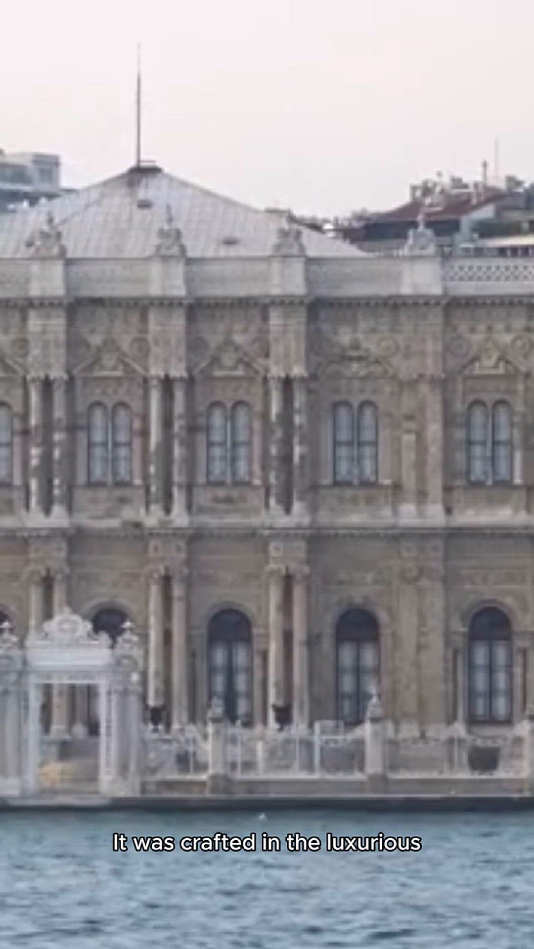 Video thumbnail for the sultan golden cake (2)