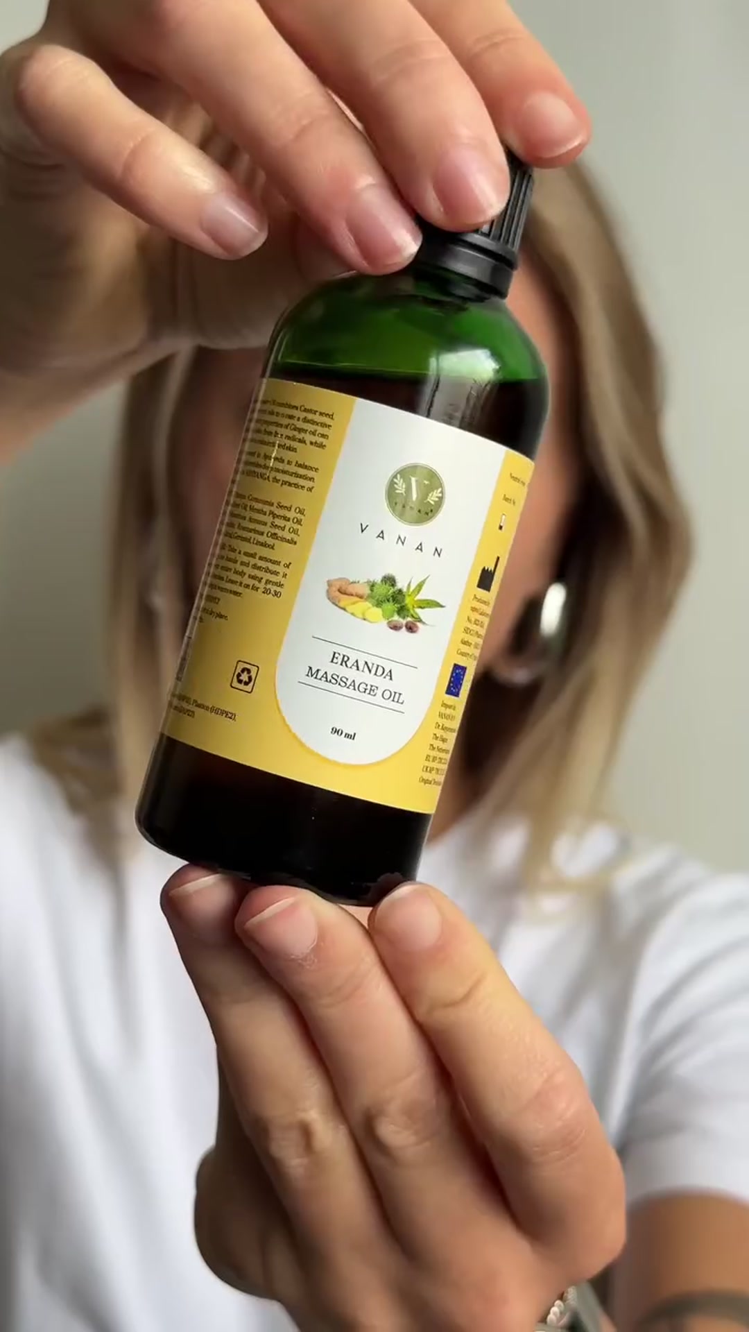 Video thumbnail for Vanan Herbal | Eranda Massage Oil