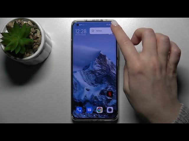 Video thumbnail for How to Manage Home Screen Widgets in XIAOMI Mi 11 Ultra - Set Up Widgets