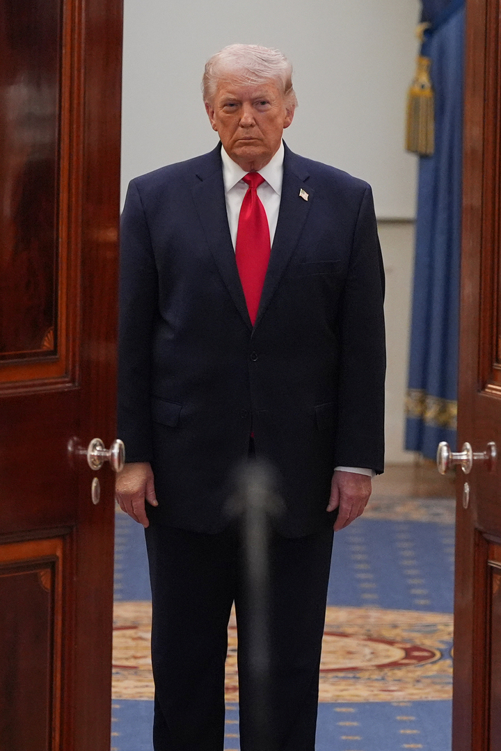 Video thumbnail for Trump tells Fox News US will 'further destruct Iran' if they don't give up 'nuclear ambition'