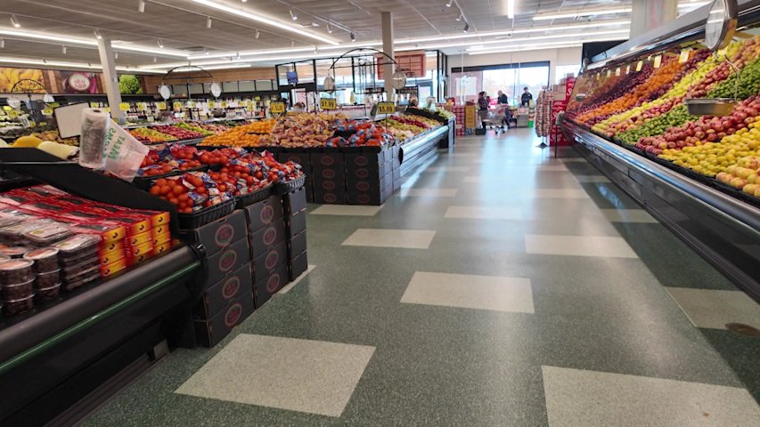 Video thumbnail for Health officials remind public to wash produce as Cyclospora cases rise