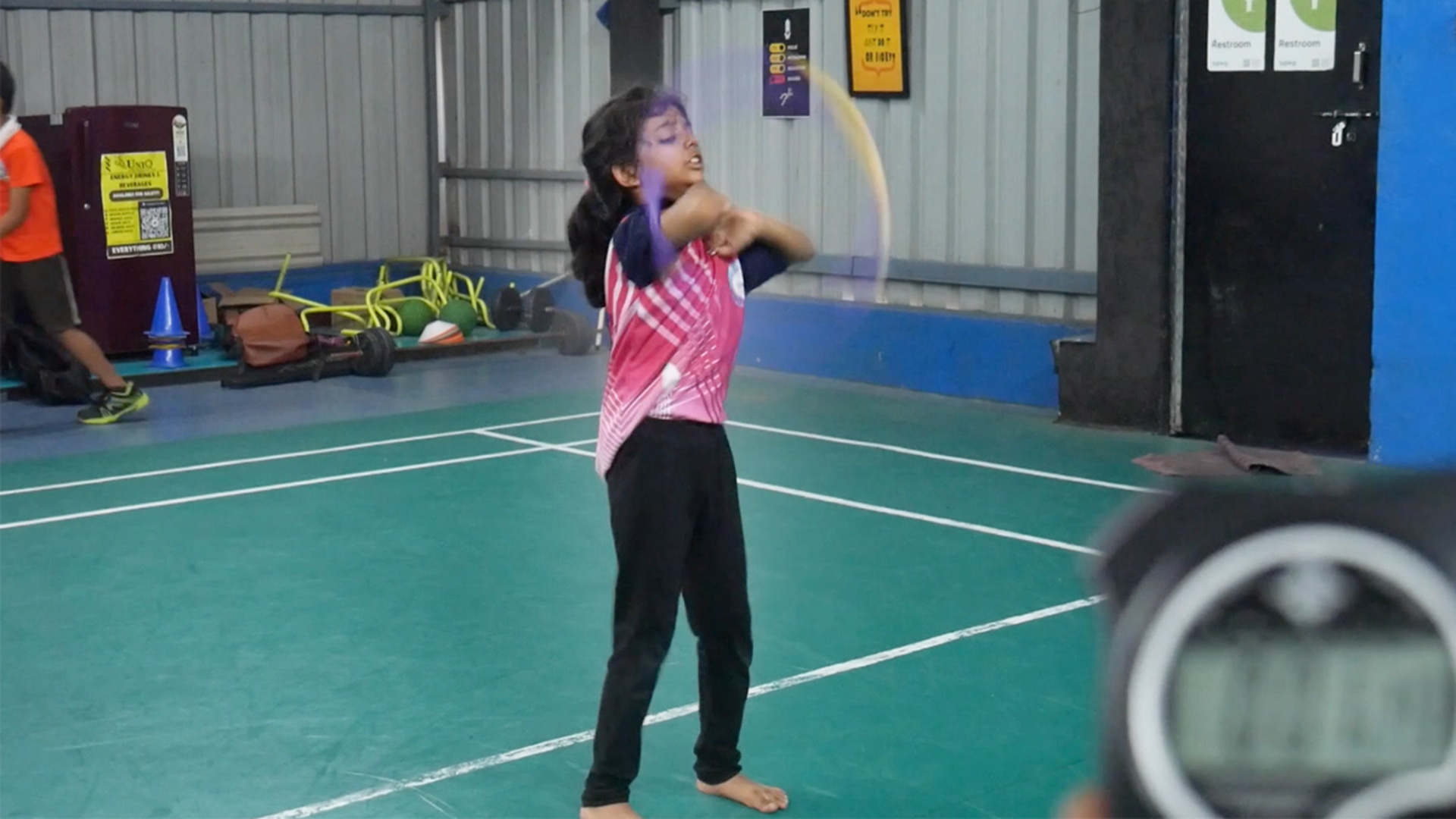 Video thumbnail for Most hula hoop rotations around the elbow in 30 seconds - 120 by Yuvika Agarwal