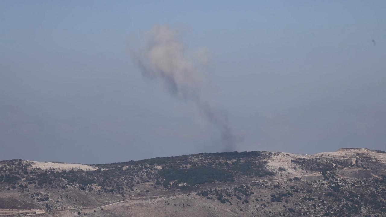 Video thumbnail for Lebanon: Israel launches fresh airstrikes, artillery attacks on southern Lebanon.