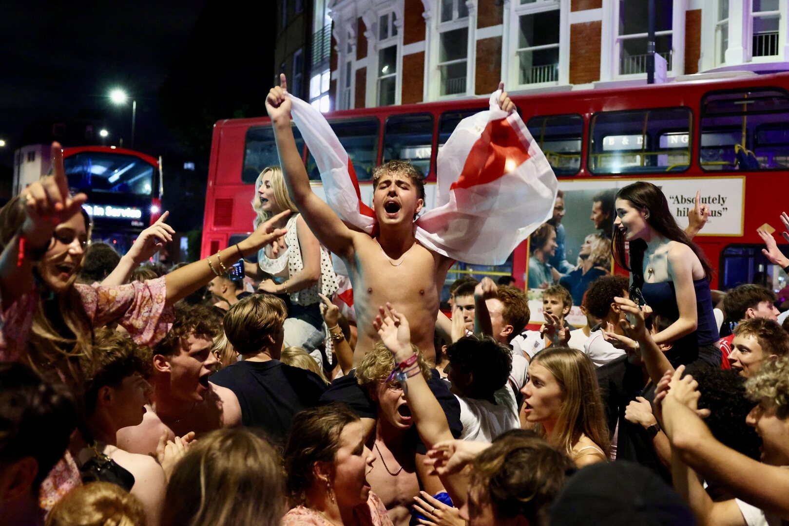 Video thumbnail for England fans revel in World Cup win over Norway