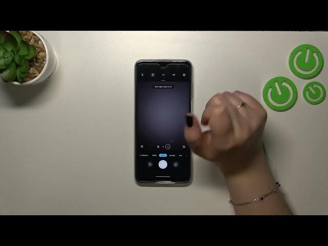 Video thumbnail for How to Use Camera Timer on MOTOROLA Moto G32 - Set Up Camera Timer