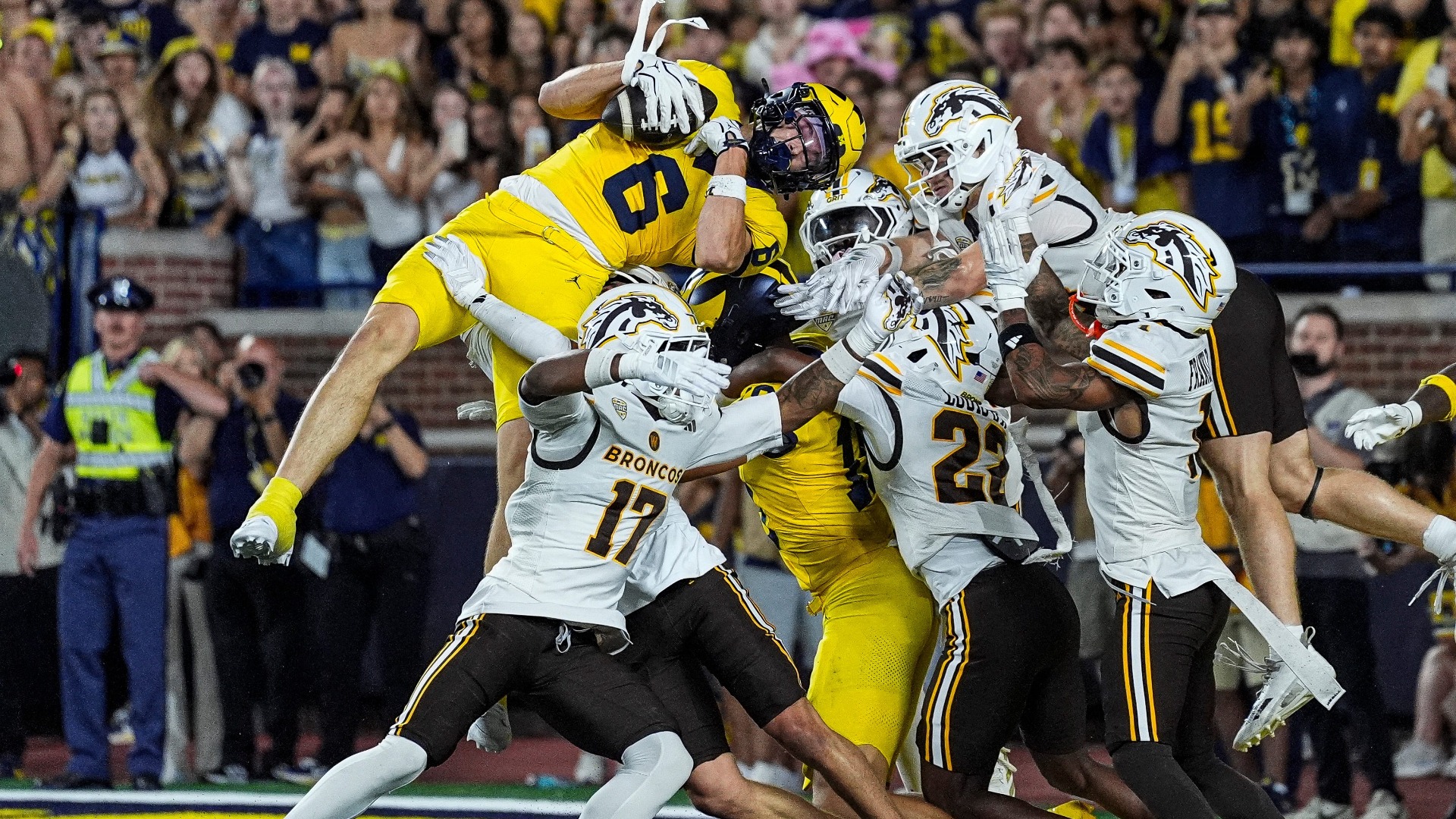 Video thumbnail for Western Michigan Nearly Upsets Michigan in Season Opener