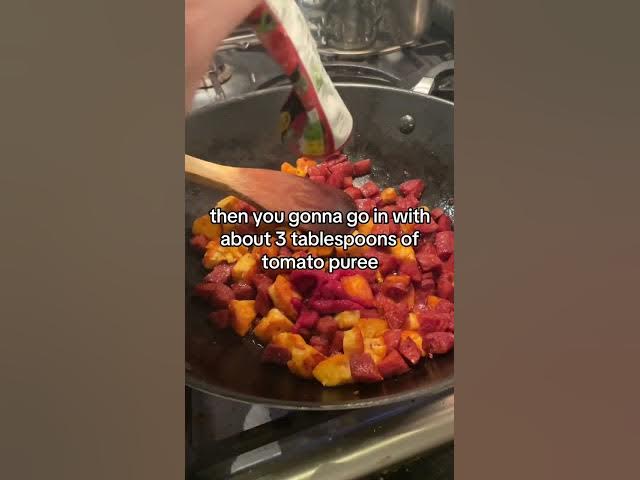 'Video thumbnail for Creamy Chorizo and Halloumi Pasta'