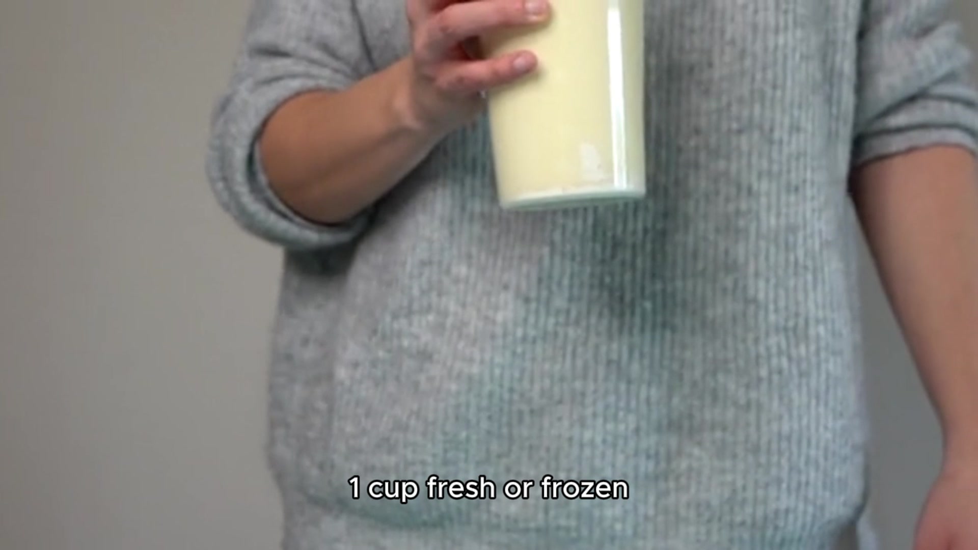 Video thumbnail for Blueberry muffins recipe