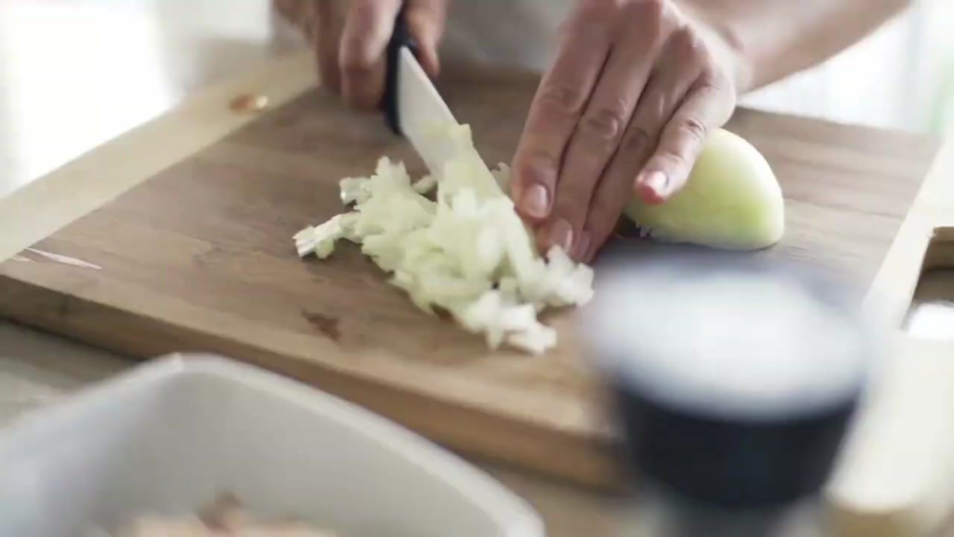 Video thumbnail for Marzipan Pigs - Lucky Pigs for New Years_ traditional German gift ✪ MyGerman.Recipes(720P_HD)