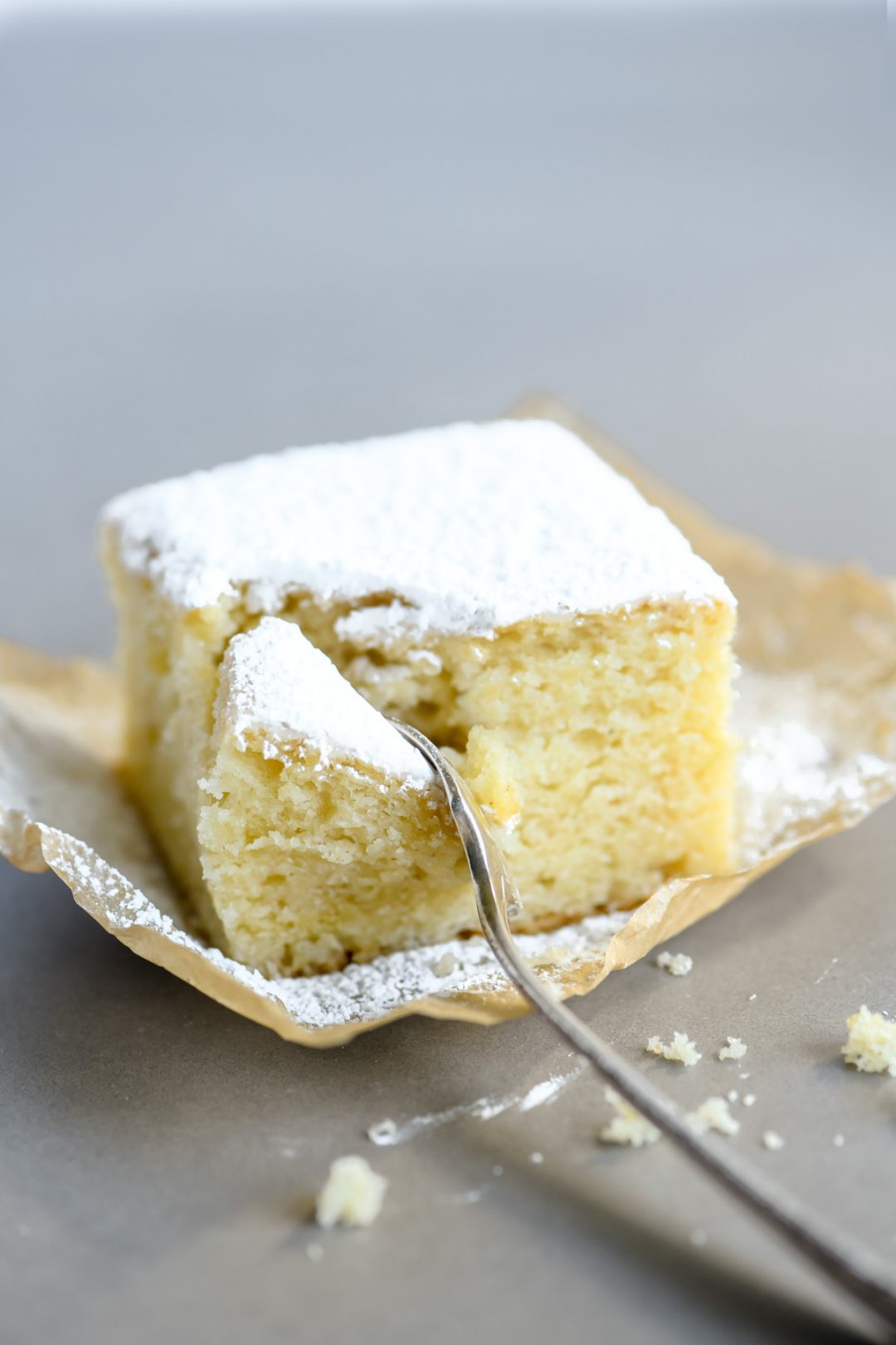 'Video thumbnail for Powdered Donut Cake Recipe'