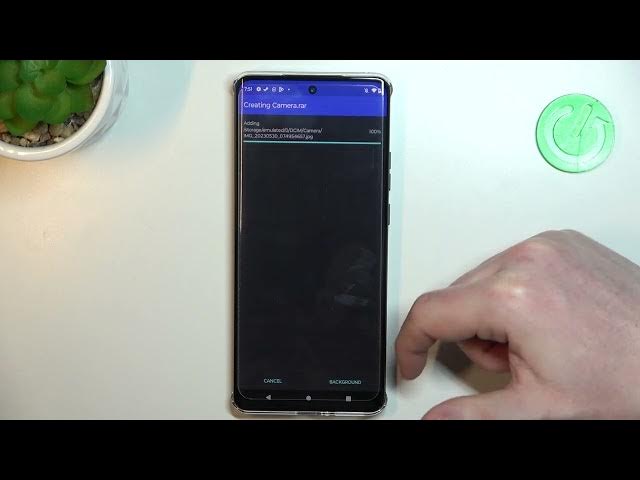 Video thumbnail for How to Archive Files on MOTOROLA Edge 40 - RAR App - Compressing Files