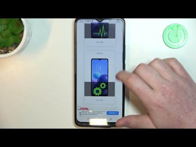 Video thumbnail for Is There Gorilla Glass on TCL 408? - Display Protection