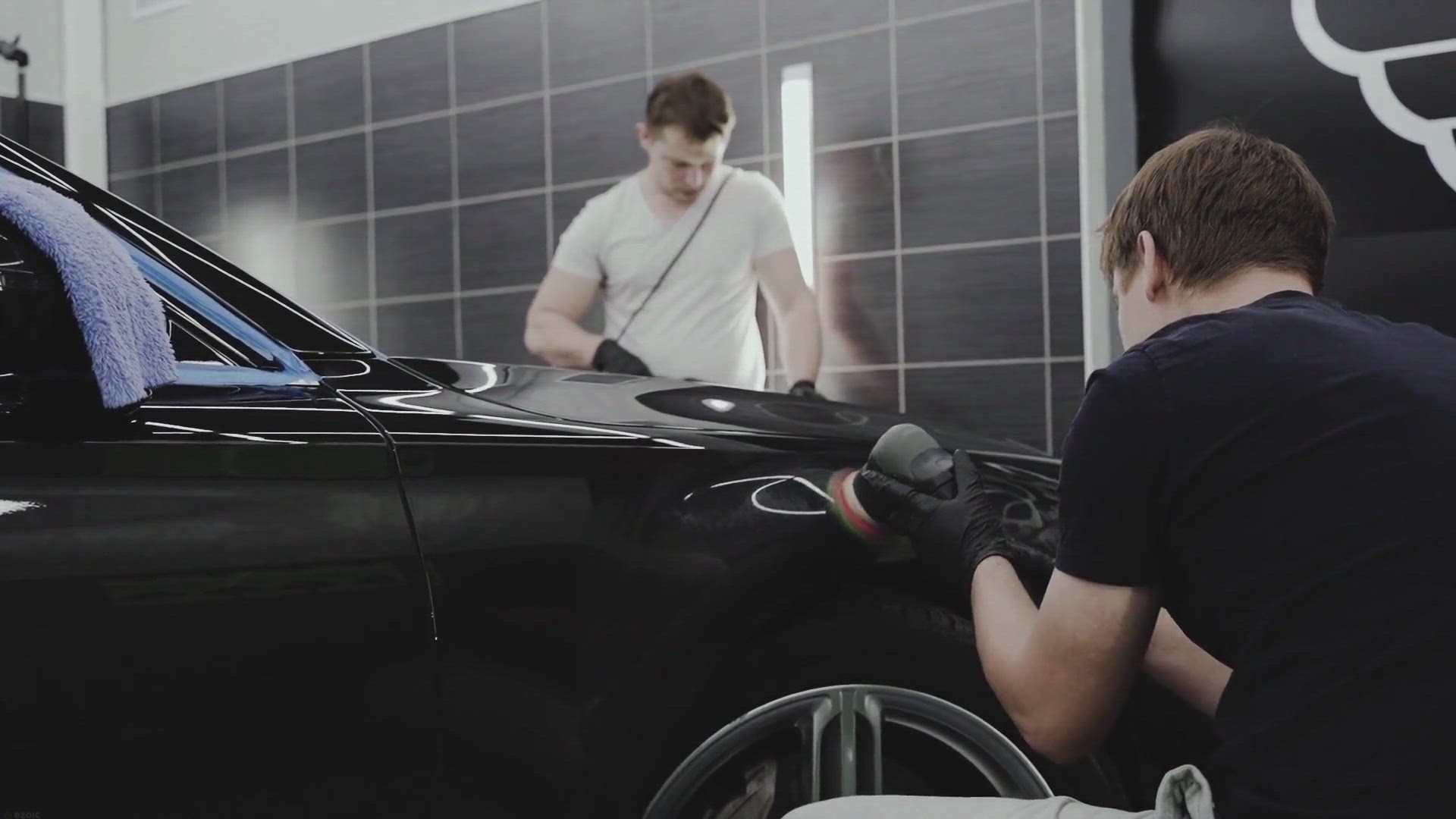 'Video thumbnail for How To Remove Tree Sap From Your Car Without Damaging the Paint'